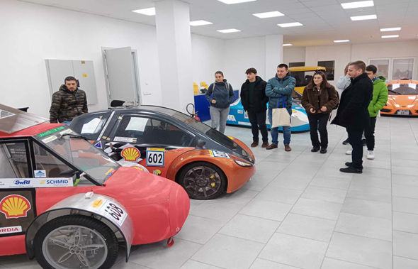 Посещение на научно-изследователската лаборатория на НГ 3.1.2 от ученици в средно образователни училища в страната. 2